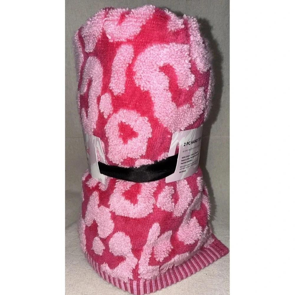 NEW Betsey Johnson 2 Pc Hand Towel Set Pink Heart 100% Cotton